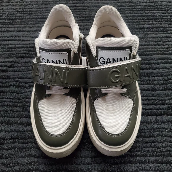 GANNI Size 38/8US Green/White
Sporty Mix Distressed Platform Low Top Sneakers - Picture 2 of 8